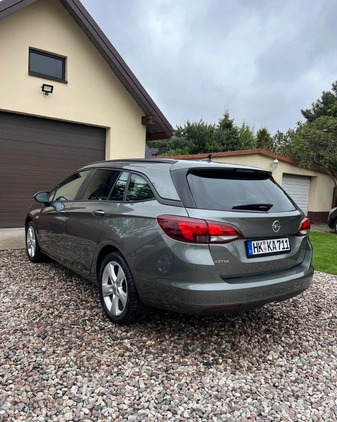 Opel Astra cena 49900 przebieg: 132000, rok produkcji 2019 z Pisz małe 211